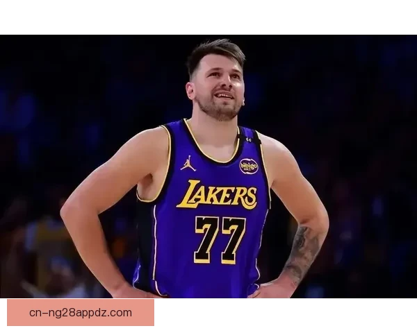 东契奇25+7湖人止败艾顿发威